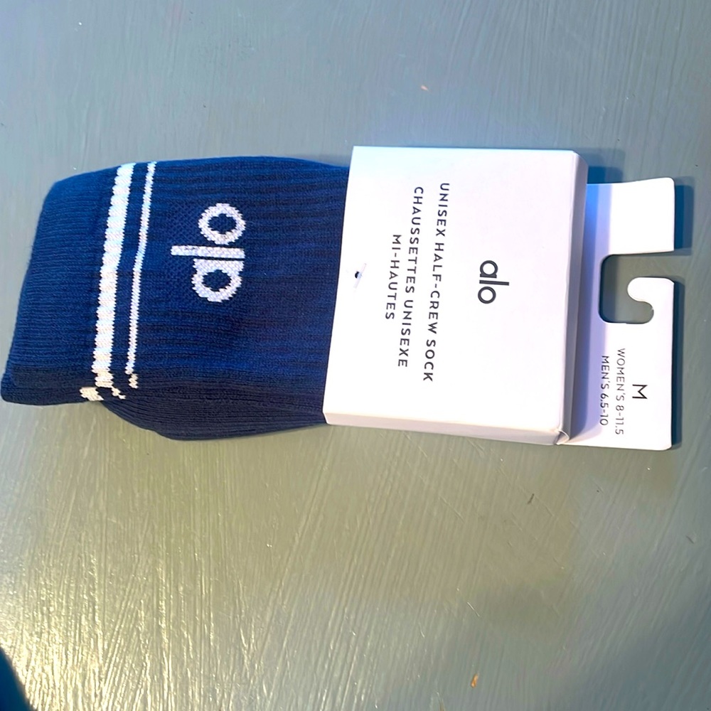 Alo Navy Blue unisex half crew sock